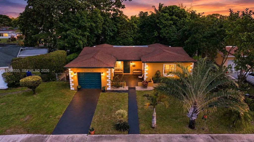 6571 Sw 7th Court, North Lauderdale