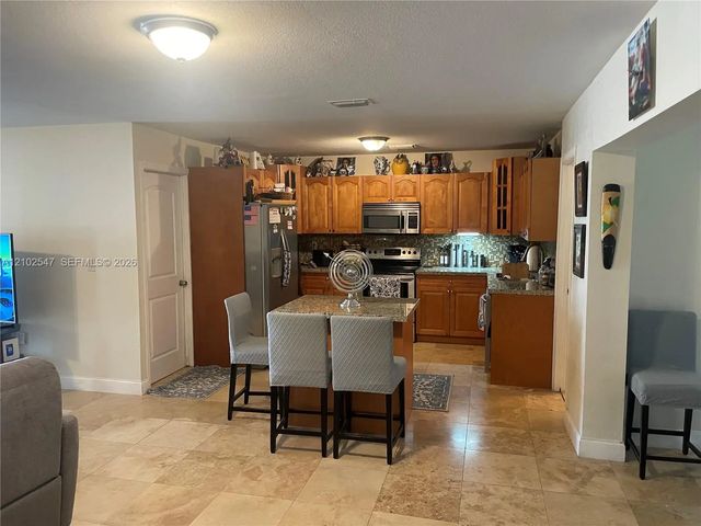 5 of 21 - 14370 Sw 155th Terrace, Miami, FL