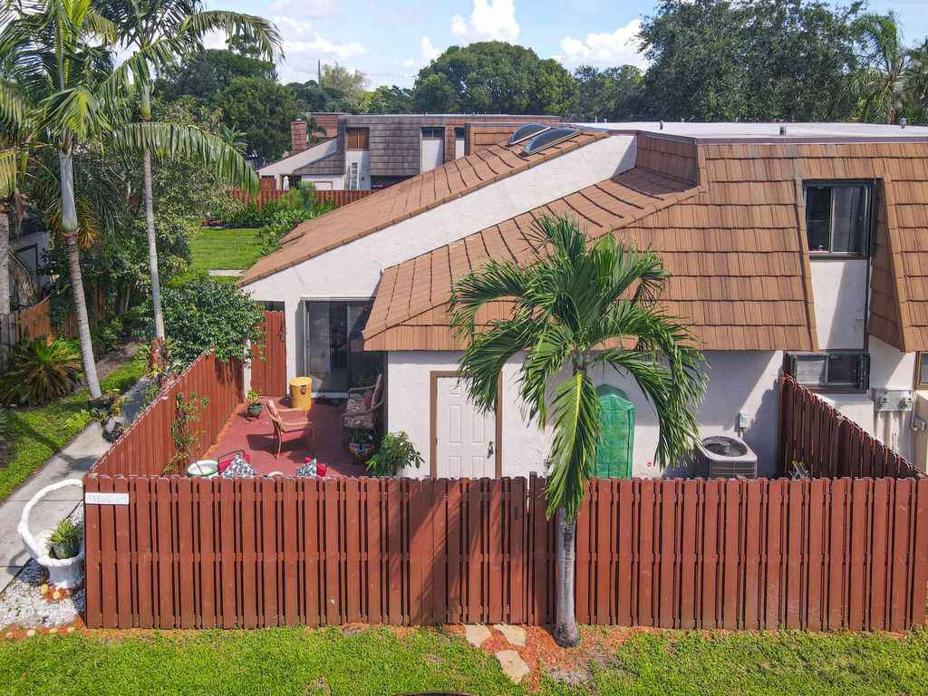 4155 Palm Bay Circle #c, West Palm Beach