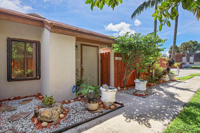 2 of 47 - 4155 Palm Bay Circle #c, West Palm Beach, FL