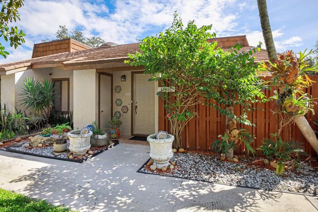3 of 47 - 4155 Palm Bay Circle #c, West Palm Beach, FL