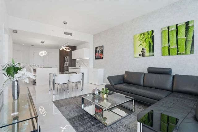 3 of 30 - 851 Ne 1st Avenue #3906, Miami, FL