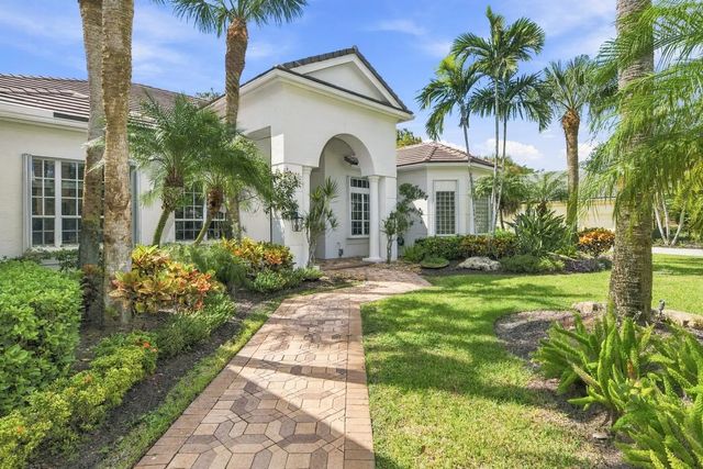 3 of 65 - 17104 Gulf Pine Circle, Wellington, FL