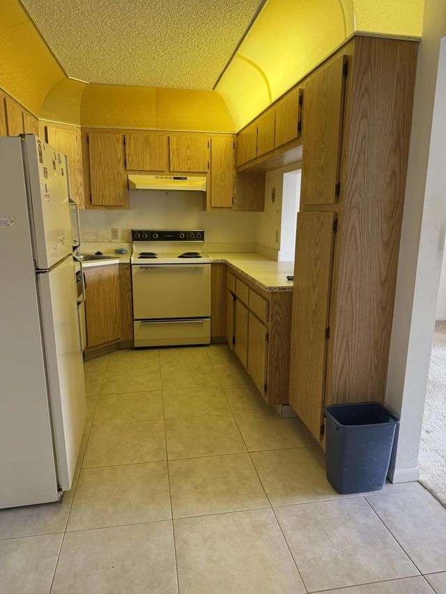 3 of 10 - 821 Sky Pine Way #c2, Greenacres, FL