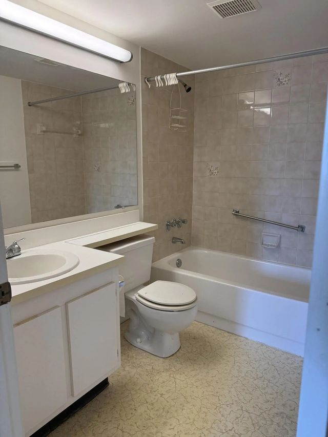 5 of 10 - 821 Sky Pine Way #c2, Greenacres, FL