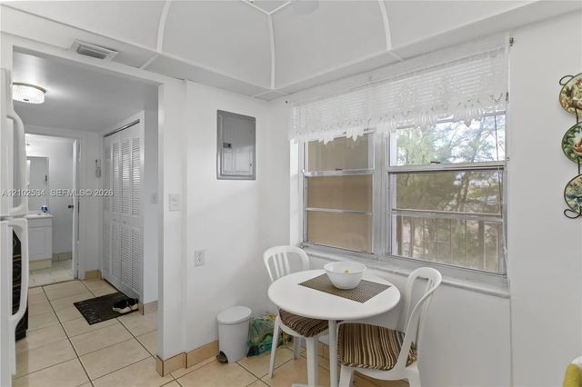 5 of 26 - 2998 Nw 48th Terrace #424, Lauderdale Lakes, FL