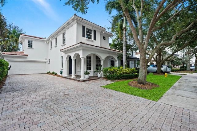 4 of 47 - 651 Castle Drive, Palm Beach Gardens, FL