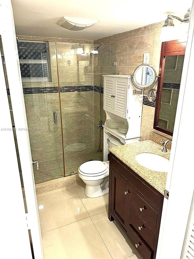 3 of 19 - 5461 W 24th Avenue #25, Hialeah, FL