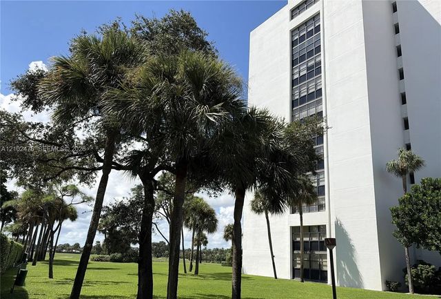 3 of 34 - 356 Golfview Road #305, North Palm Beach, FL