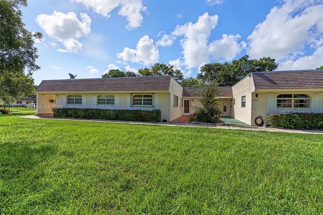 2 of 30 - 11232 Sw 169th Street #v3442, Miami, FL