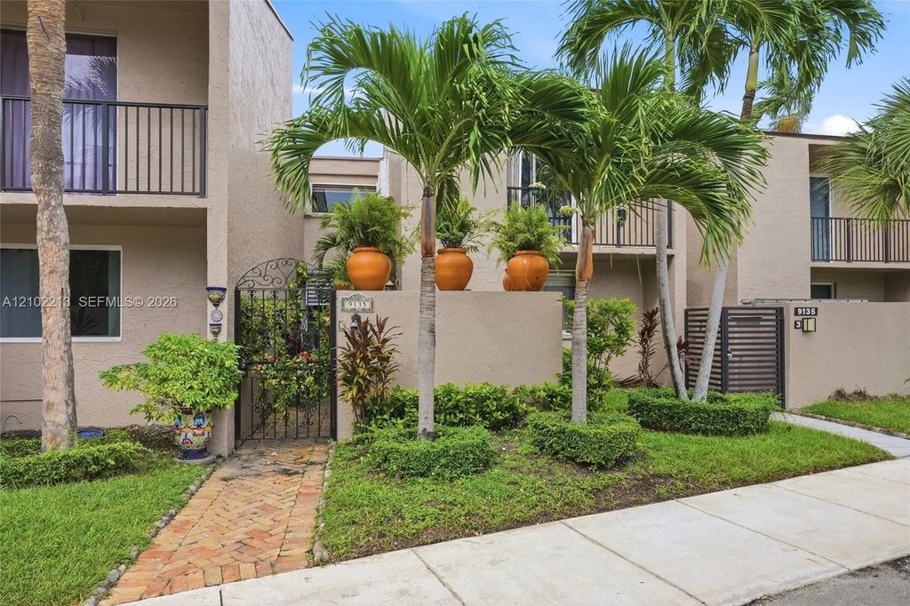 9135 Fontainebleau Boulevard #2, Miami