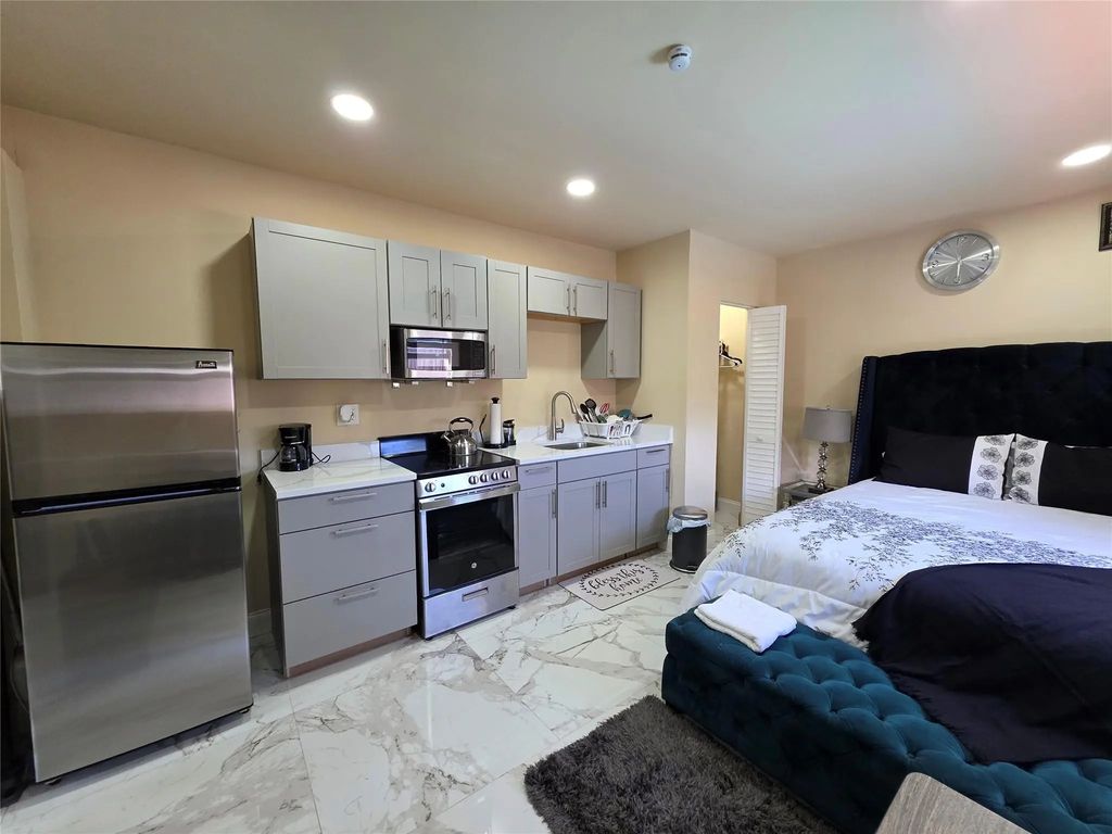 2310 Nw 60th Terrace, Sunrise