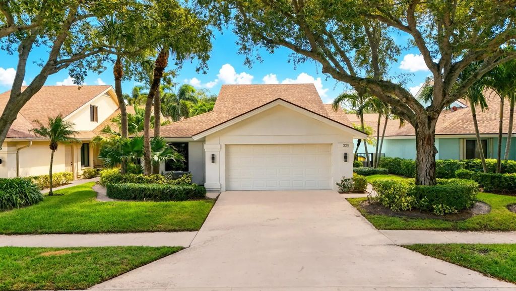 325 Leeward Drive, Jupiter