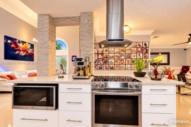 5 of 8 - 14716 Sw 111th Terrace, Miami, FL