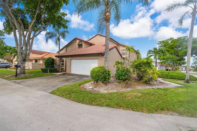 5 of 53 - 17338 Nw 61st Place, Hialeah, FL