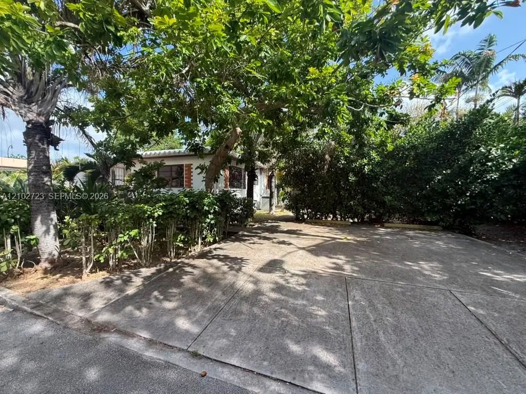631 Ne 60th Street #a, Miami