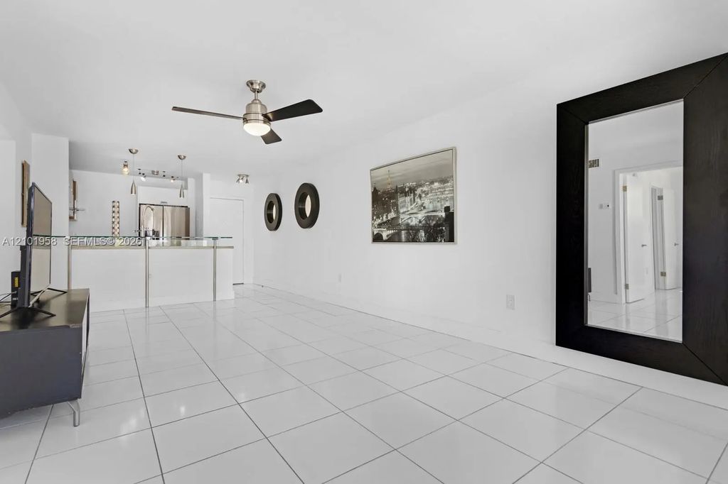 528 Meridian Avenue #505, Miami Beach