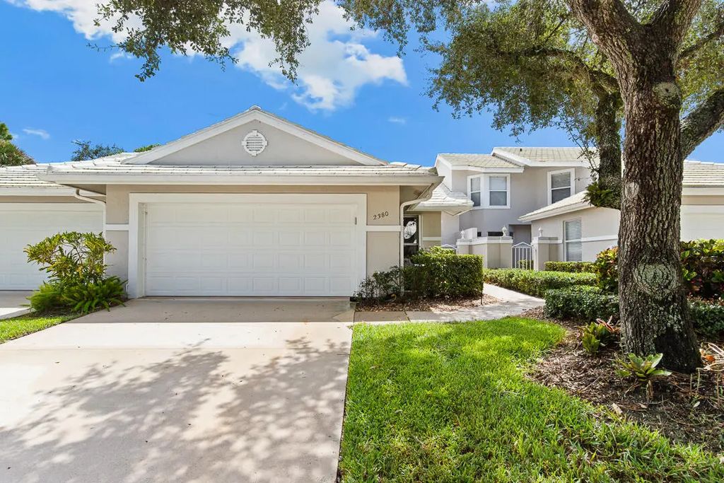 2380 Sw Foxpoint Way, Palm City