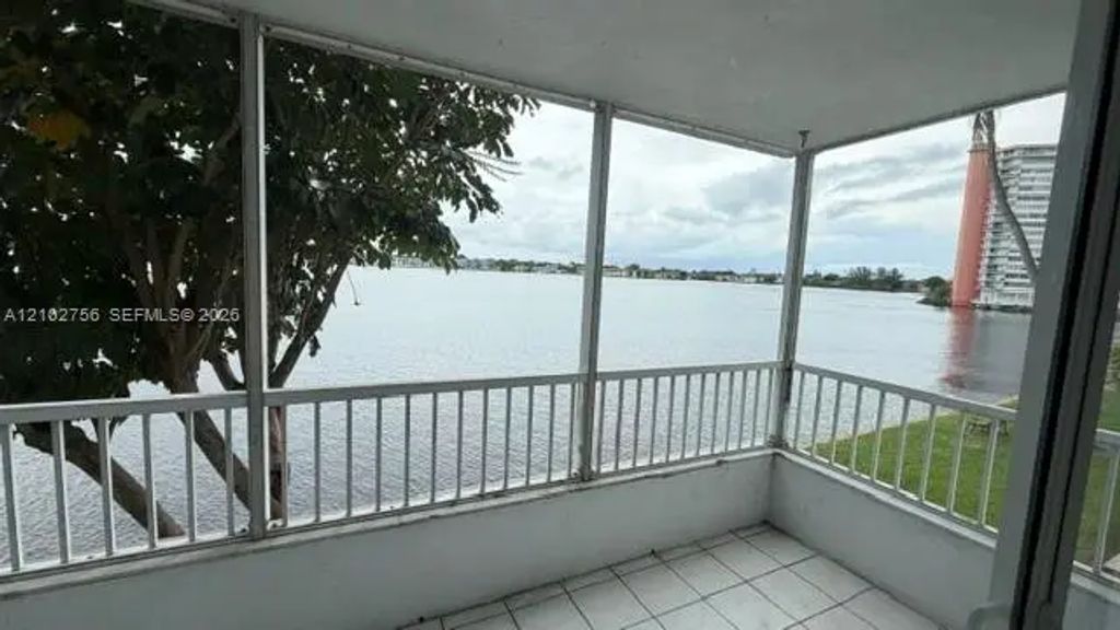 1175 Ne Miami Gardens Drive #208, Miami