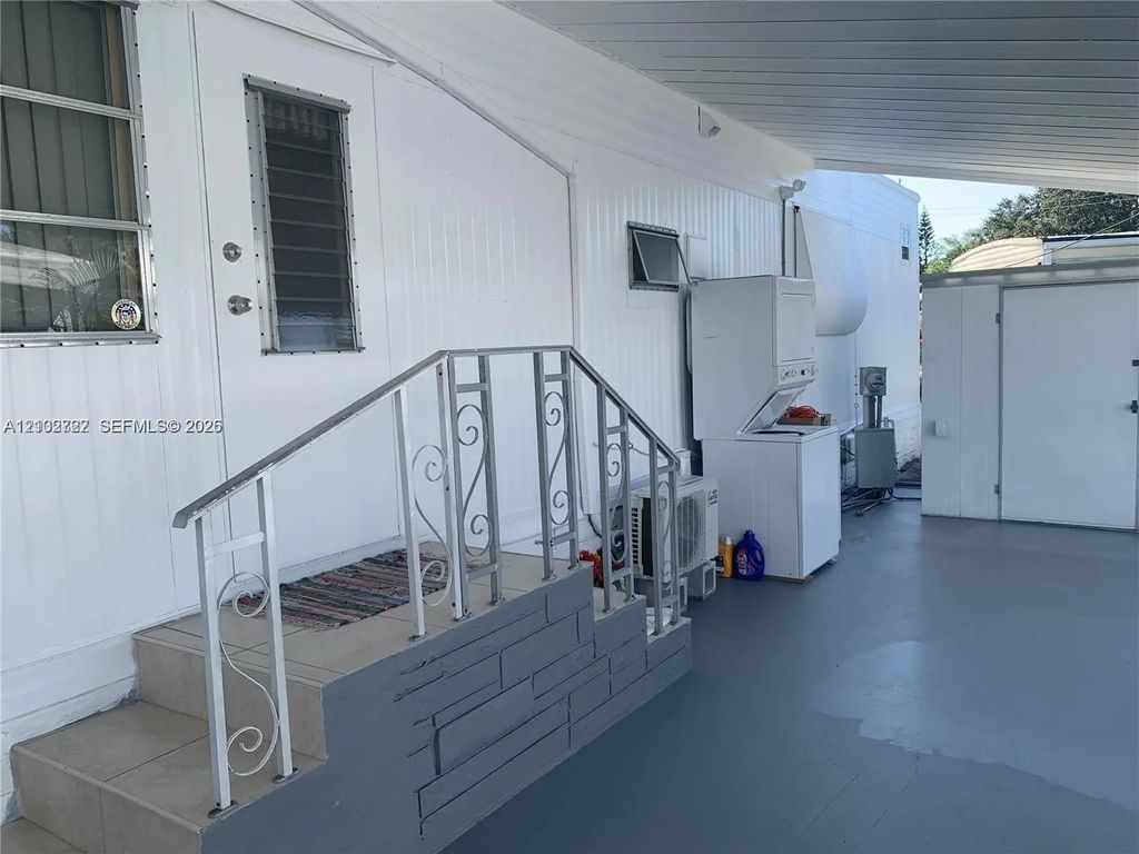 1911 Sw 87th Avenue, Davie