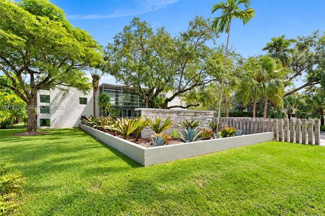 4 of 41 - 12625 Sw 78th Avenue, Pinecrest, FL