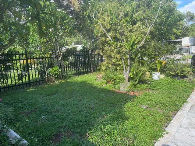 3 of 3 - 12600 Nw 13th Avenue, North Miami, FL