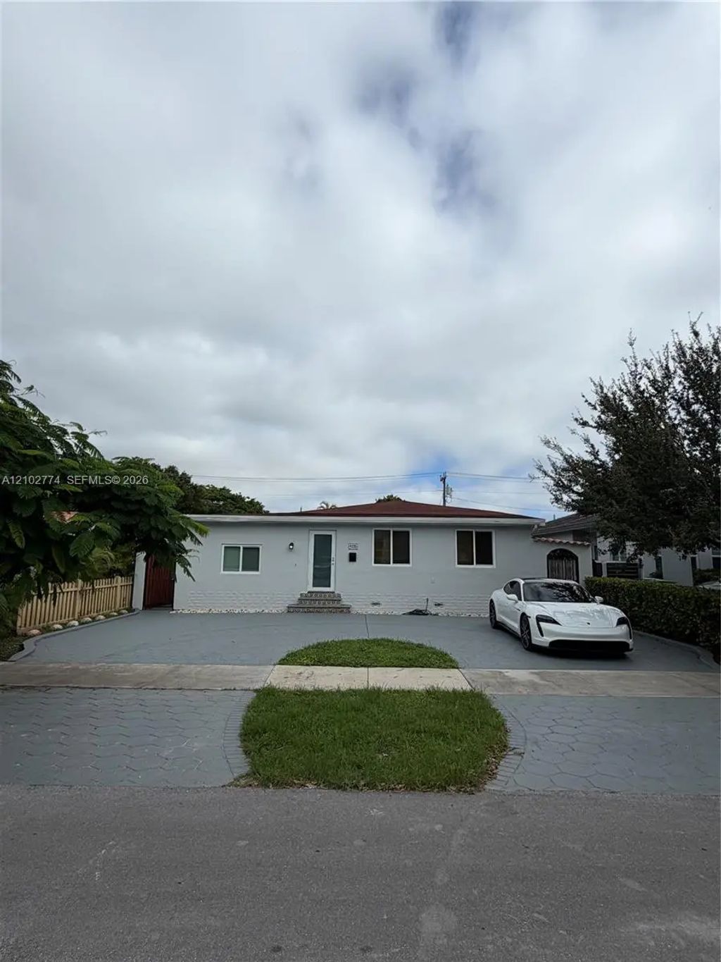 4335 Sw 10th Street, Miami