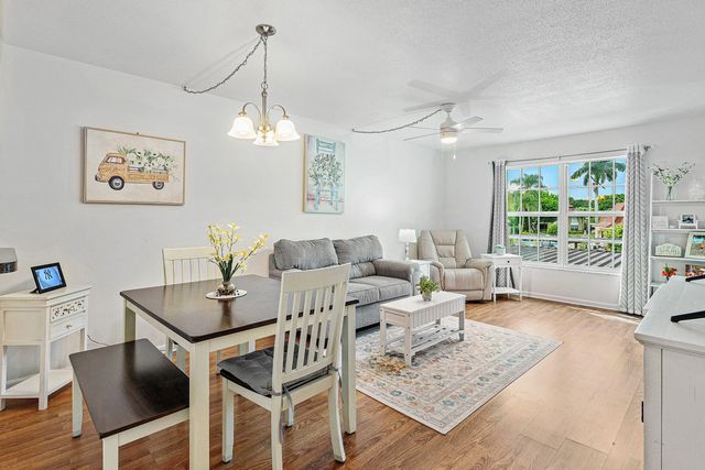 4 of 17 - 5510 Tamberlane Circle #247, Palm Beach Gardens, FL