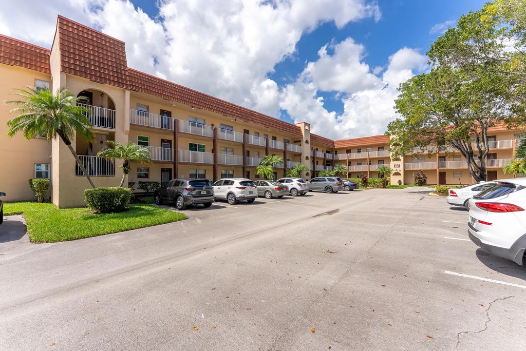 2801 N Pine Island Road N #202, Sunrise