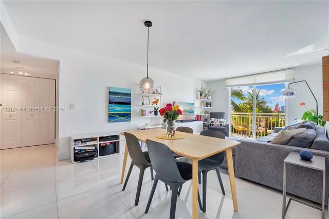 2 of 26 - 3000 Coral Way #606, Miami, FL