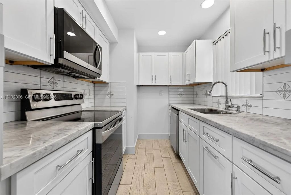 1121 Sw 122nd Avenue #414-2, Miami