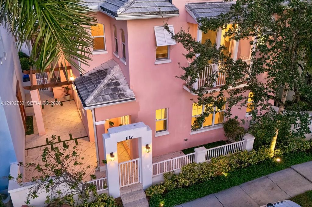 912 Ne 17th Way, Fort Lauderdale