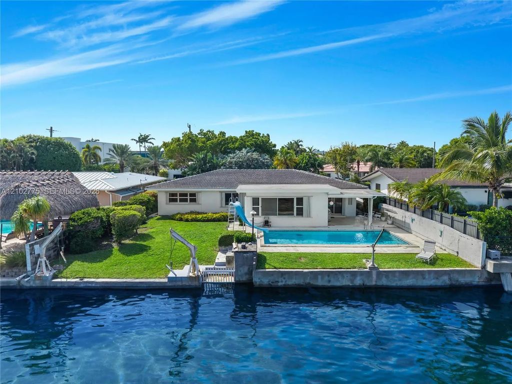 12805 Maple Road, North Miami