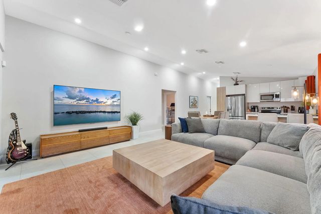 3 of 34 - 730 47th Street, West Palm Beach, FL
