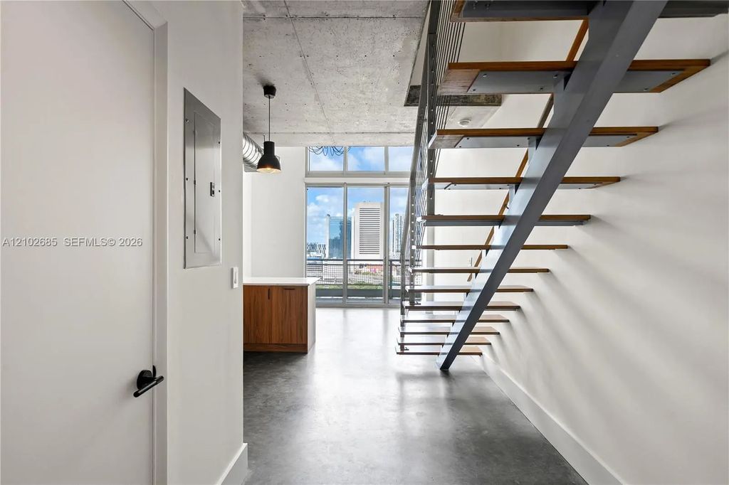 690 Sw 1st Court #2115, Miami
