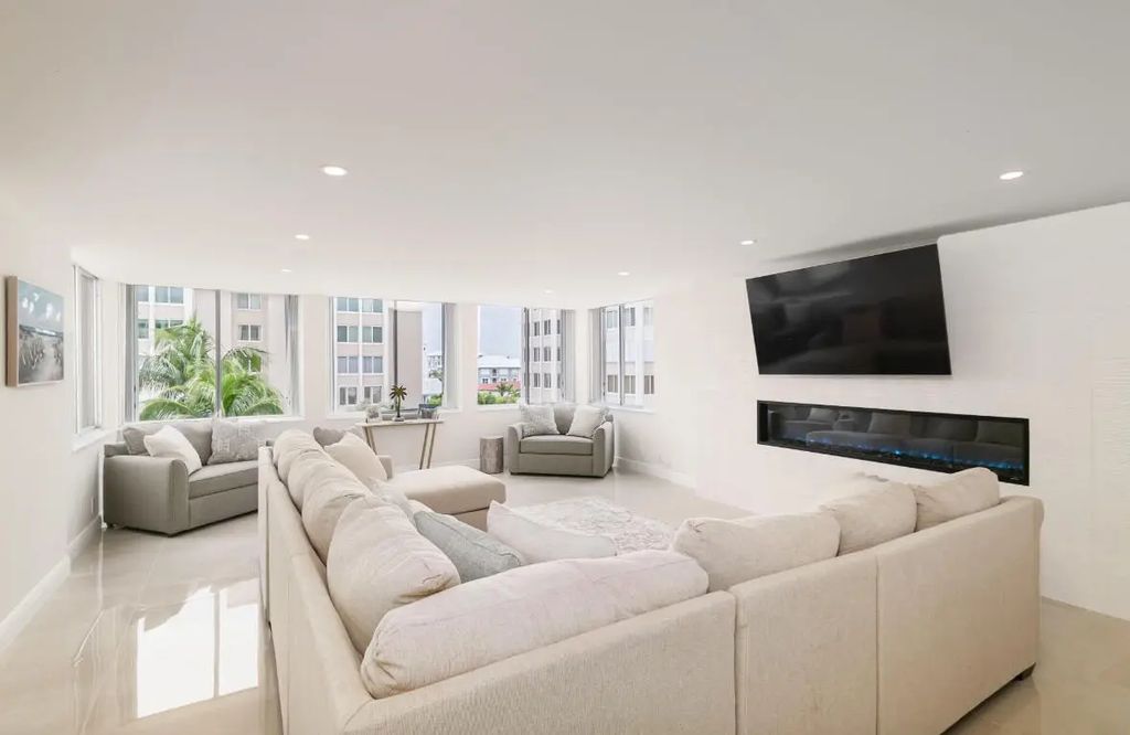 2000 S Ocean Boulevard #402, Delray Beach
