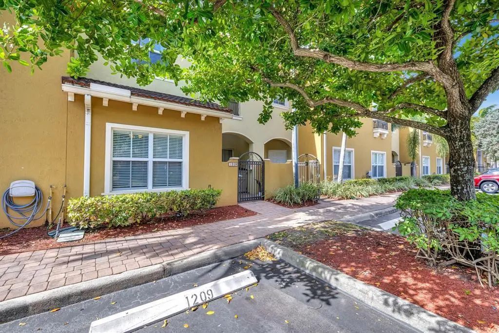 2851 W Prospect Road #1209, Tamarac