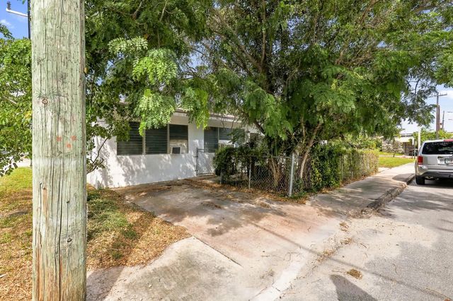 1208 3rd Avenue S, Lake Worth Beach