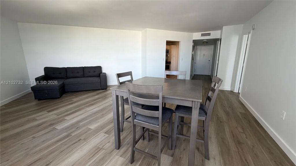 2750 Ne 183rd Street #2106, Aventura