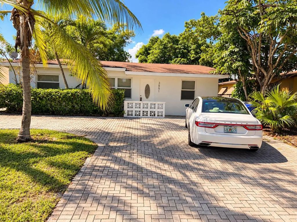 3851 Ne 14th Avenue, Pompano Beach