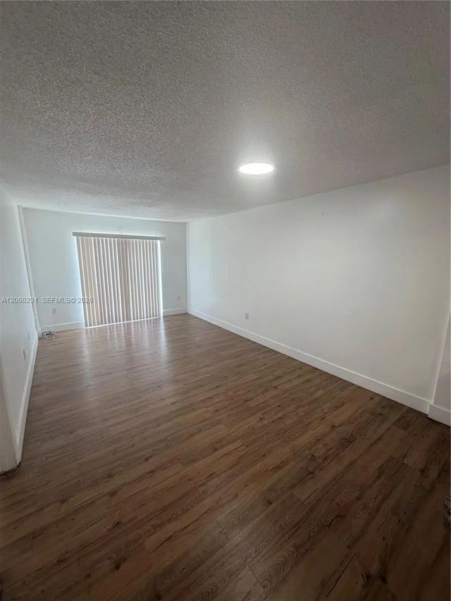 3 of 23 - 16465 Ne 22nd Avenue #412, North Miami Beach, FL