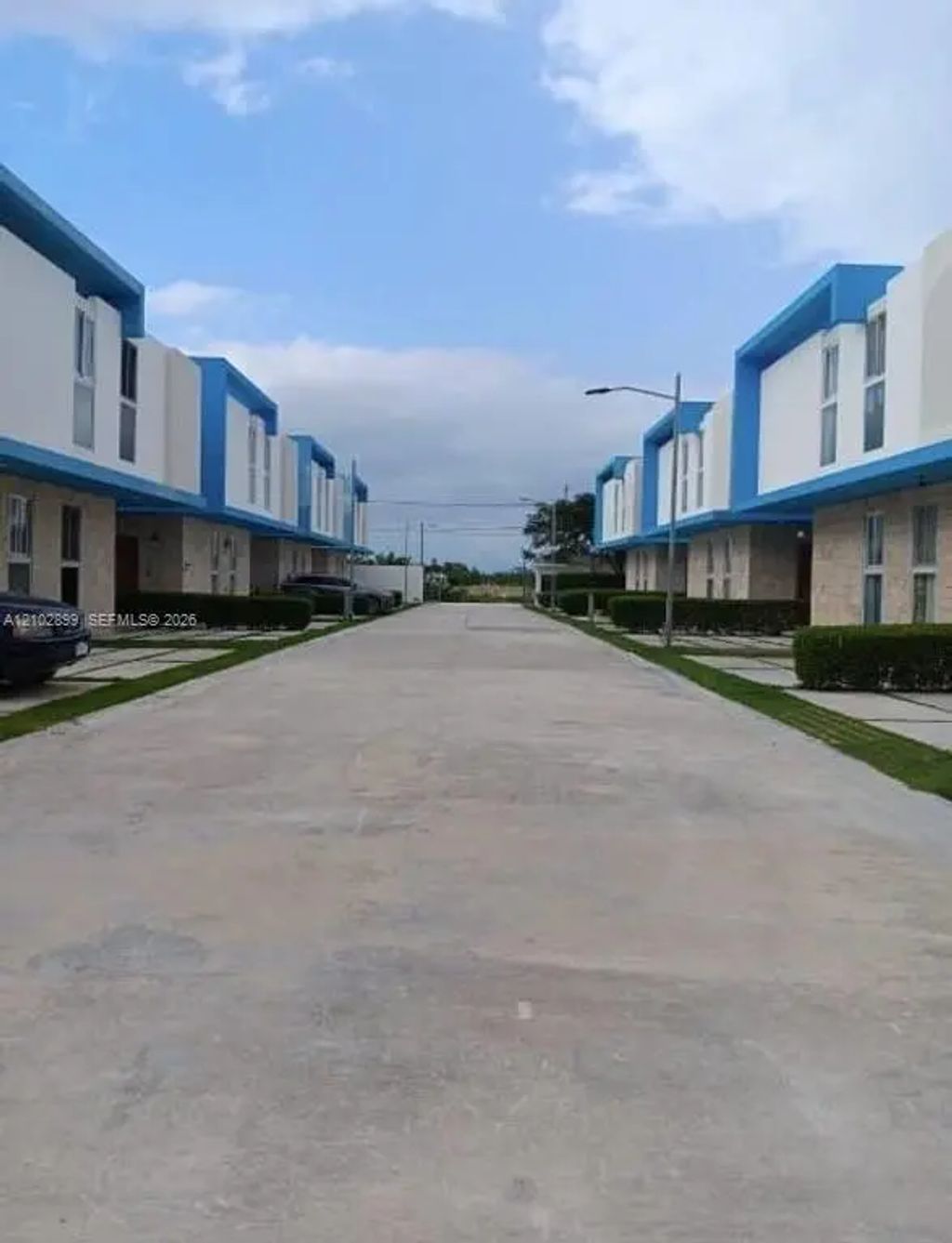 1 Residencial Caribbean Village, 