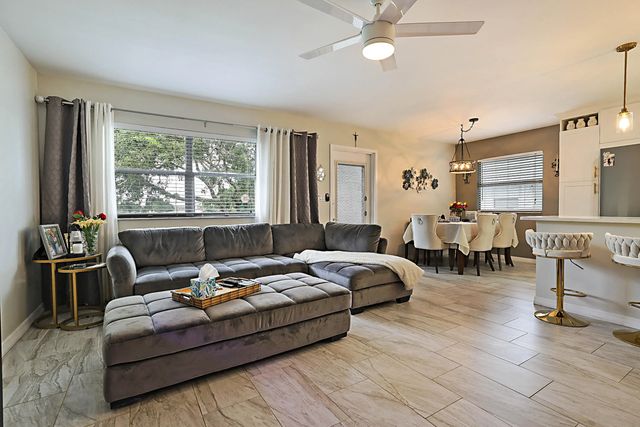 2 of 25 - 136 Tuscany B, Delray Beach, FL