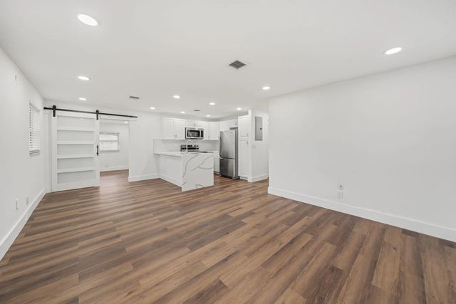 2 of 25 - 5295 Helene Place, West Palm Beach, FL