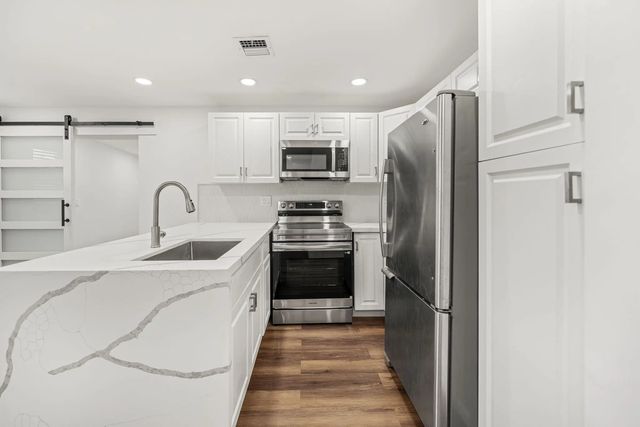 4 of 25 - 5295 Helene Place, West Palm Beach, FL