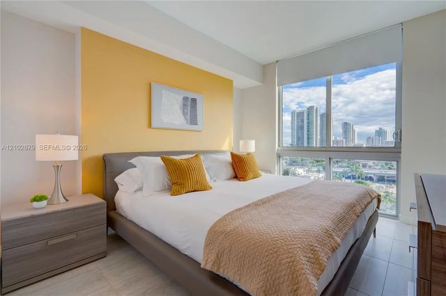 4 of 29 - 3900 Biscayne Boulevard #s-902, Miami, FL