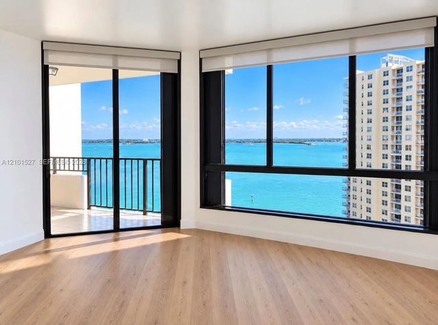 4 of 28 - 520 Brickell Key Drive #a1811, Miami, FL