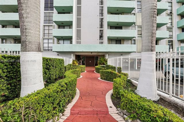 2 of 27 - 1825 W 44th Place #208, Hialeah, FL