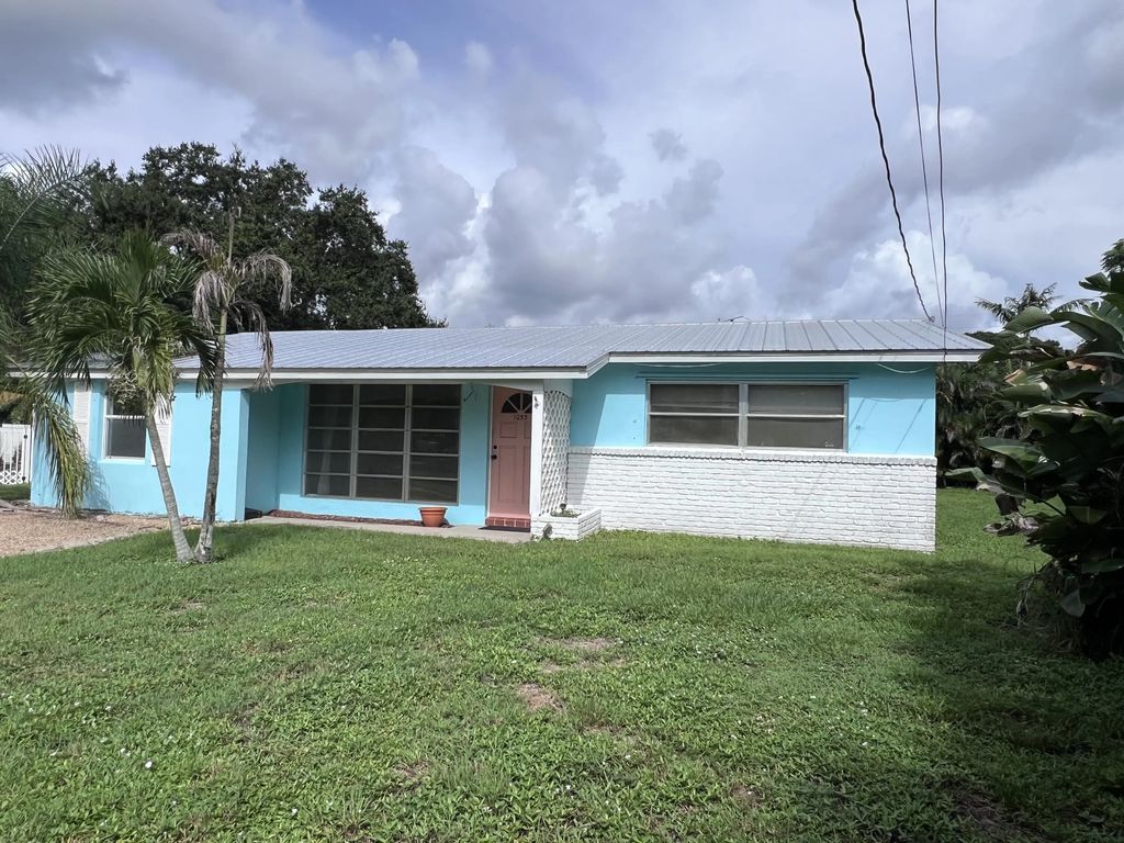 1053 Nw Terrace Road, Stuart