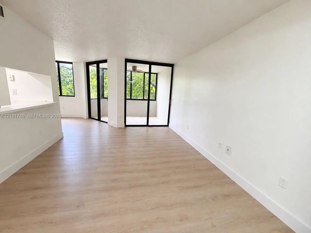 8365 Sw 152nd Avenue #c-314, Miami